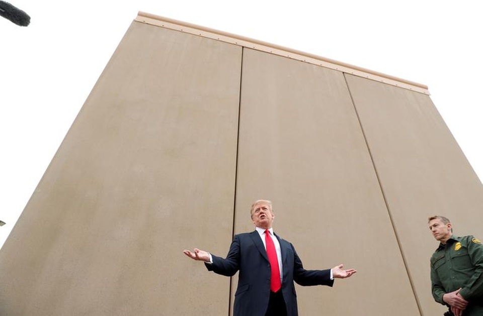Nhiệm kỳ đầy sóng gió của Tổng thống Trump (1) - 11 Nhiệm kỳ đầy sóng gió của Tổng thống Trump (1) - 11