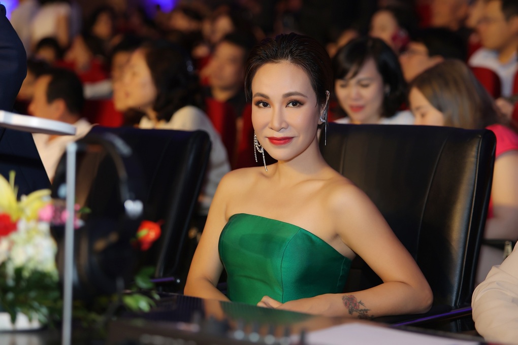 Lan Quỳnh, Minh Ngọc, Trịnh Văn Núi đoạt giải Quán quân Sao Mai 2022 - 2 Lan Quỳnh, Minh Ngọc, Trịnh Văn Núi đoạt giải Quán quân Sao Mai 2022 - 2