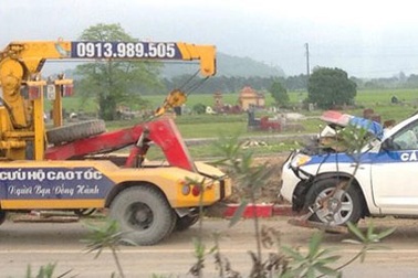 Hà Nội: Xe Cảnh sát dẫn đoàn gặp tai nạn, 3 CSGT tử vong