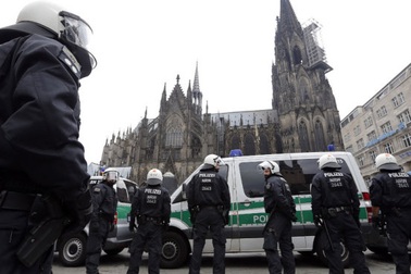 Đức kêu gọi người dân tích trữ lương thực 10 ngày đề phòng bất trắc