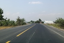 Nam thanh niên chạy xe quá tốc độ, va chạm với CSGT