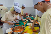 Lớp dạy nghề miễn phí dành cho các bạn trẻ yếu thế