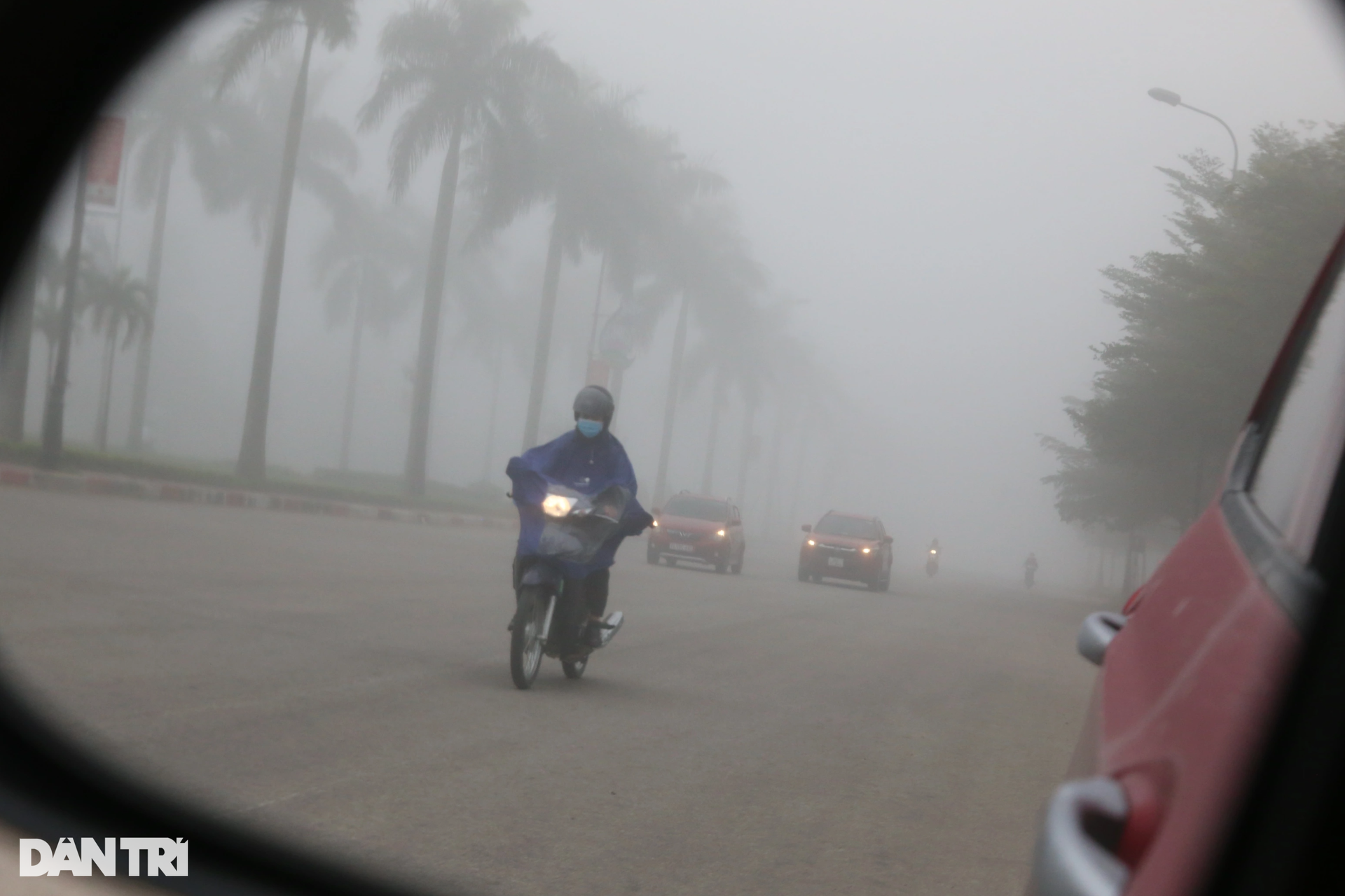 Nhiều tòa cao ốc ở Hà Tĩnh biến mất trong sương mù - 3 Nhiều tòa cao ốc ở Hà Tĩnh biến mất trong sương mù - 3