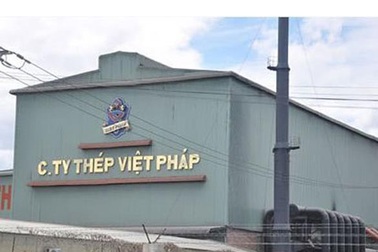 Bị dân "đấu" về môi trường, nhà máy Thép Việt Pháp phải tạm dừng hoạt động