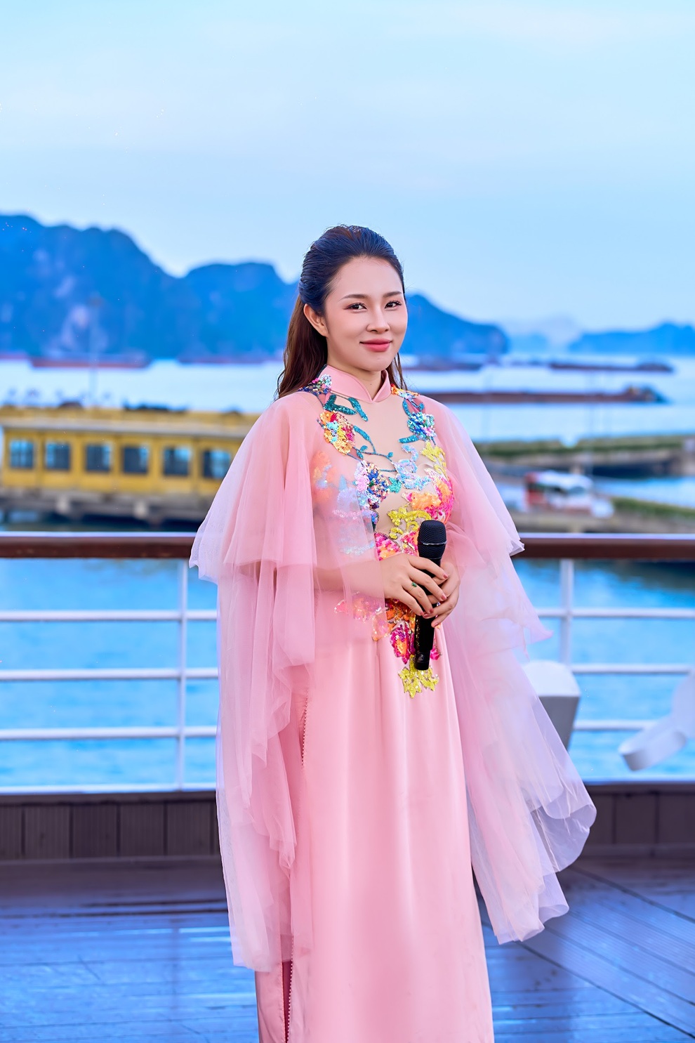 Bảo Trâm Idol: “Tôi học nhạc cổ điển để hát nhạc thiếu nhi” - 1 Bảo Trâm Idol: “Tôi học nhạc cổ điển để hát nhạc thiếu nhi” - 1