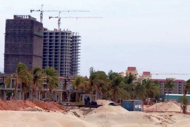 Trả lối ra biển cho dân: Vẫn chậm, nên xã hội hóa