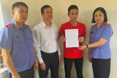 Vụ án “Gà lôi trắng”: Bị cáo được tại ngoại, cấm đi khỏi nơi cư trú