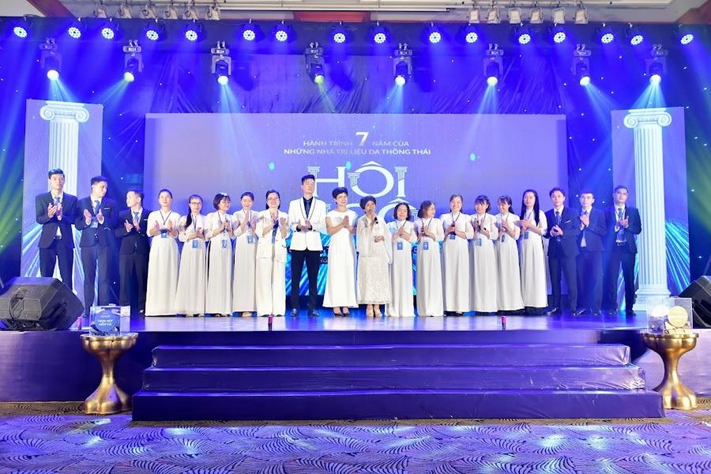 Hội ngộ Juliette Armand 2022 - hành trình 7 năm của những nhà trị liệu da thông thái - 1 Hội ngộ Juliette Armand 2022 - hành trình 7 năm của những nhà trị liệu da thông thái - 1