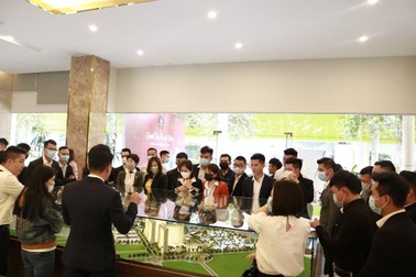 Bất động sản Hạ Long nhộn nhịp giữa tâm dịch