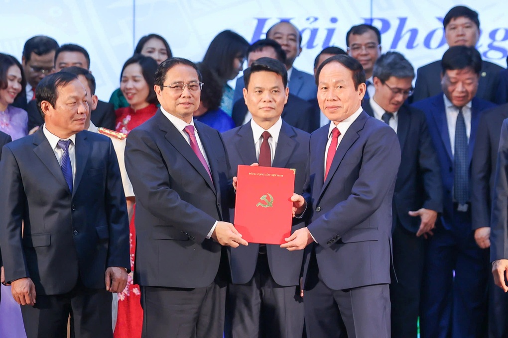 Thủ tướng: Hải Phòng mới là cực tăng trưởng của Đồng bằng sông Hồng - 2 Thủ tướng: Hải Phòng mới là cực tăng trưởng của Đồng bằng sông Hồng - 2