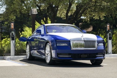 Xe điện Rolls-Royce "đổ bộ" thị trường ô tô cũ, liệu nhà giàu quay lưng?