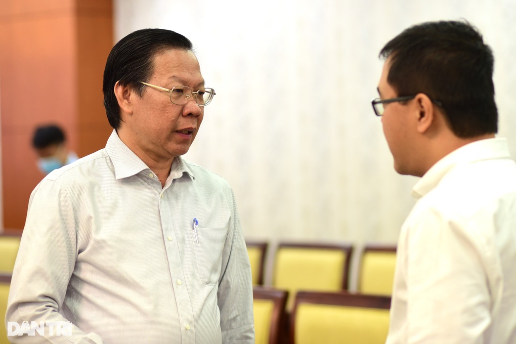 TPHCM phải nằm trong đội hình chính, đá tiền đạo khi bước vào kỷ nguyên mới - 3 TPHCM phải nằm trong đội hình chính, đá tiền đạo khi bước vào kỷ nguyên mới - 3