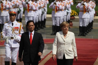 Dấu ấn người phụ nữ quyền lực thế giới - Angela Merkel