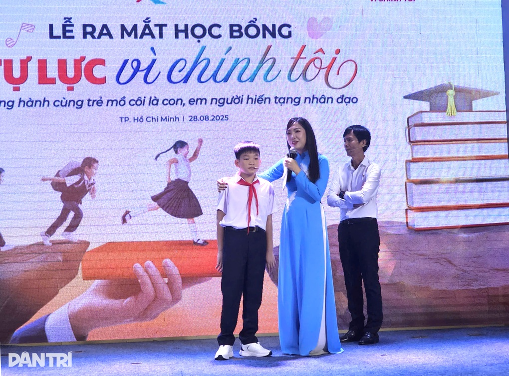 Ra mắt học bổng hỗ trợ con em có người thân hiến tạng nhân đạo - 1 Ra mắt học bổng hỗ trợ con em có người thân hiến tạng nhân đạo - 1