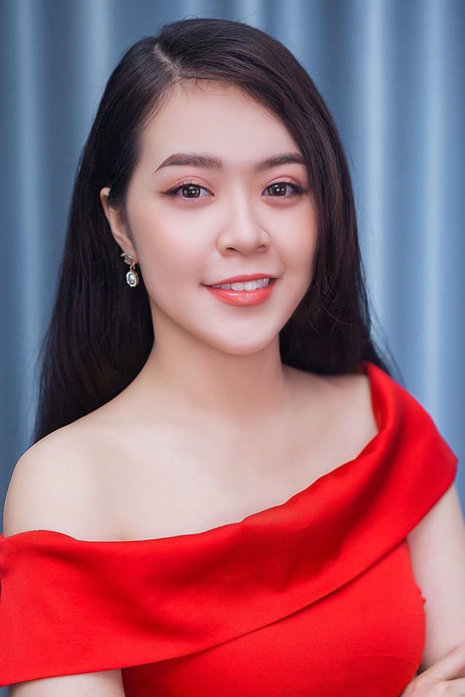 Nữ sinh trường Báo cao 1m70, sở hữu loạt thành tích đáng nể - 1 Nữ sinh trường Báo cao 1m70, sở hữu loạt thành tích đáng nể - 1