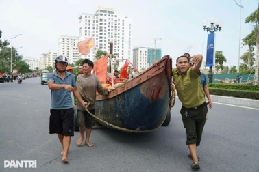 Thời điểm nào bão Kajiki đổ bộ vào đất liền nước ta?