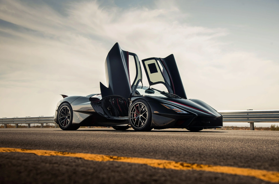 Ông chủ SSC bóc mẽ hãng Bugatti - 6 Ông chủ SSC bóc mẽ hãng Bugatti - 6