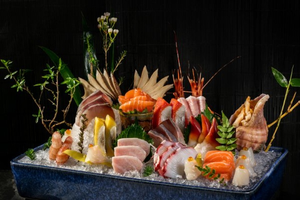 Mãn nhãn khi xem mổ cá ngừ vây xanh đại dương đến từ Nhật Bản trên 100kg - 5 Mãn nhãn khi xem mổ cá ngừ vây xanh đại dương đến từ Nhật Bản trên 100kg - 5