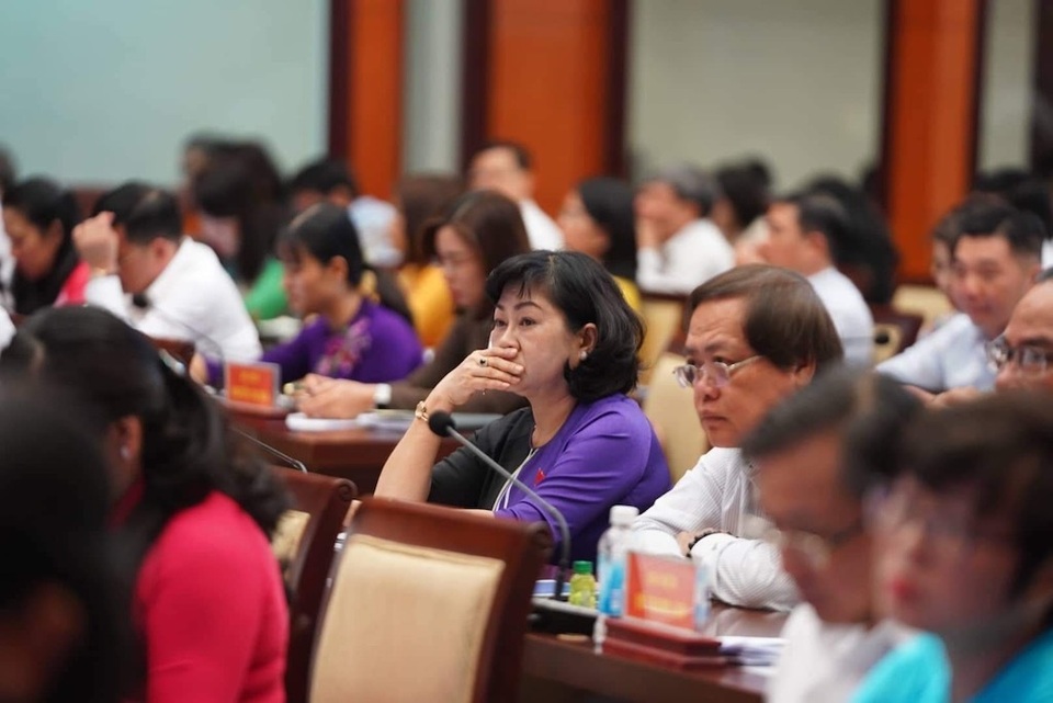 Giám đốc Sở TN-MT TPHCM nhận trách nhiệm về những hạn chế trong thủ tục đất đai - 5 Giám đốc Sở TN-MT TPHCM nhận trách nhiệm về những hạn chế trong thủ tục đất đai - 5