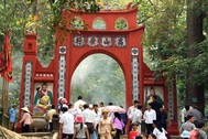 Dịp Giỗ Tổ Hùng Vương và Lễ 30/4, 1/5: Công chức, viên chức nghỉ 8 ngày