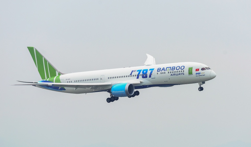 Phó Chủ tịch Quốc Hội phát biểu biểu dương Bamboo Airways tại Lễ đón máy bay thân rộng Boeing 787-9 Dreamliner - 3 Phó Chủ tịch Quốc Hội phát biểu biểu dương Bamboo Airways tại Lễ đón máy bay thân rộng Boeing 787-9 Dreamliner - 3