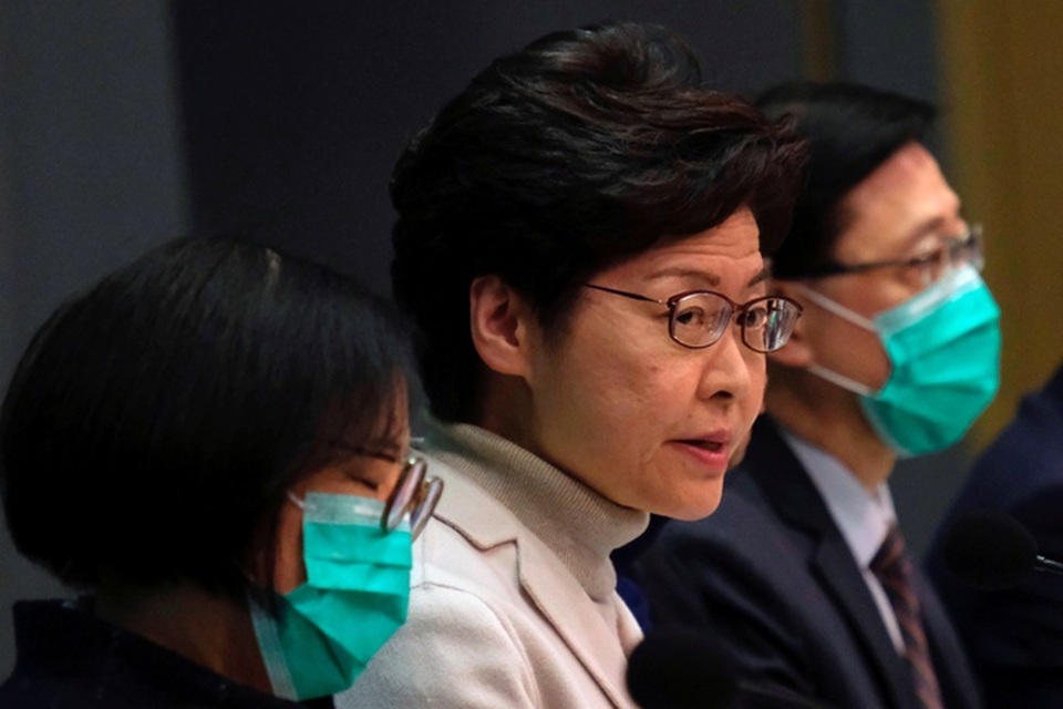Lãnh đạo Hong Kong kêu gọi quan chức để dành khẩu trang cho đội ngũ y tế - 1 Lãnh đạo Hong Kong kêu gọi quan chức để dành khẩu trang cho đội ngũ y tế - 1