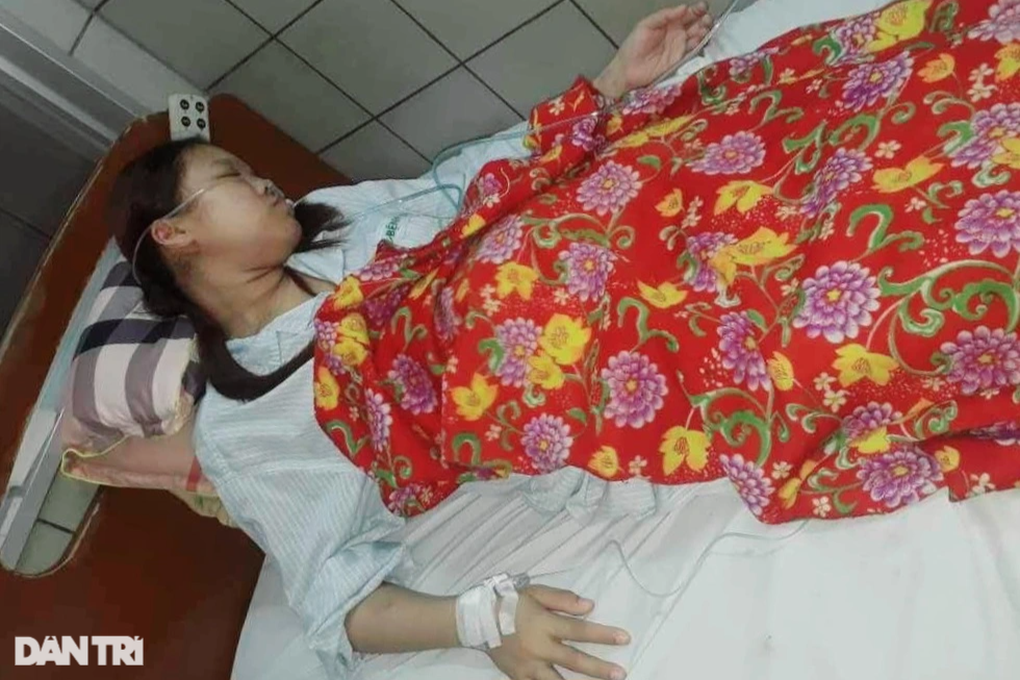 Nữ giáo viên trẻ từ chối điều trị bệnh hiểm nghèo, nhường sự sống cho con - 2 Nữ giáo viên trẻ từ chối điều trị bệnh hiểm nghèo, nhường sự sống cho con - 2