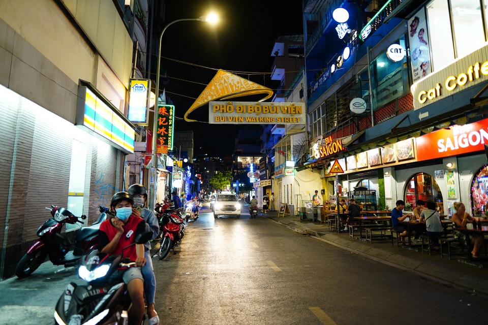 TPHCM: Đóng cửa tất cả các điểm tham quan vì Covid-19, trừ chợ Bến Thành - 1