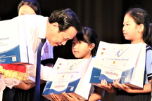 Giảm khoảng tối trong bức tranh chung về trẻ em Việt Nam