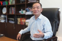 Khó chặn được “tham nhũng vặt” khi lương cán bộ không đủ sống?