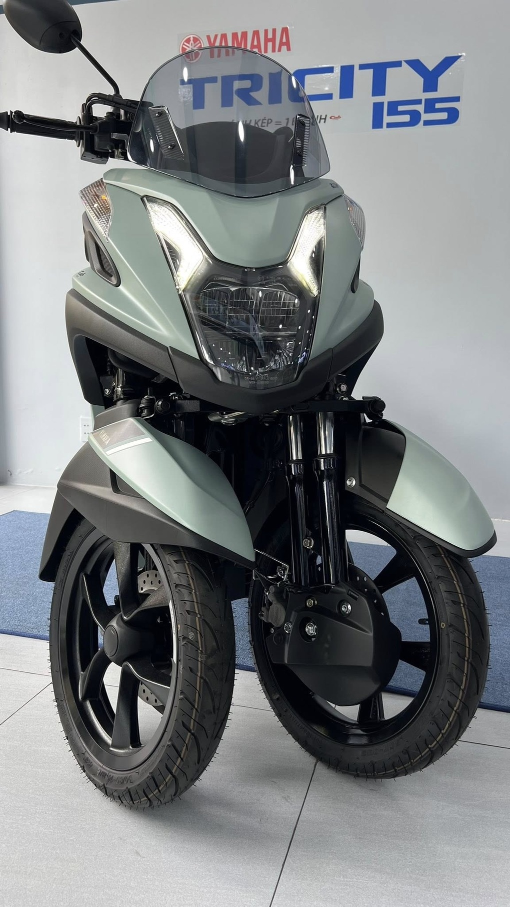 Yamaha Tricity 155: Xe ga 3 bánh độc lạ giá hơn 200 triệu cập bến Việt Nam - 2 Yamaha Tricity 155: Xe ga 3 bánh độc lạ giá hơn 200 triệu cập bến Việt Nam - 2