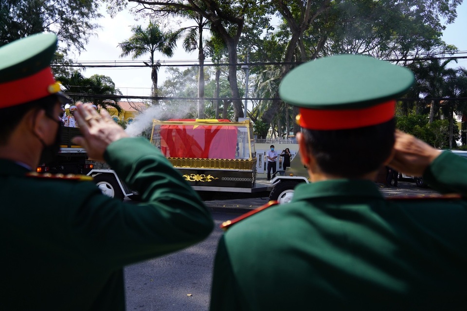 Lễ truy điệu và an táng nguyên Phó Thủ tướng Trương Vĩnh Trọng - 11 Lễ truy điệu và an táng nguyên Phó Thủ tướng Trương Vĩnh Trọng - 11