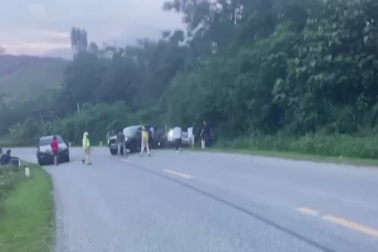 Công an nổ súng bắt vụ vận chuyển hơn 1,5 tấn pháo nổ