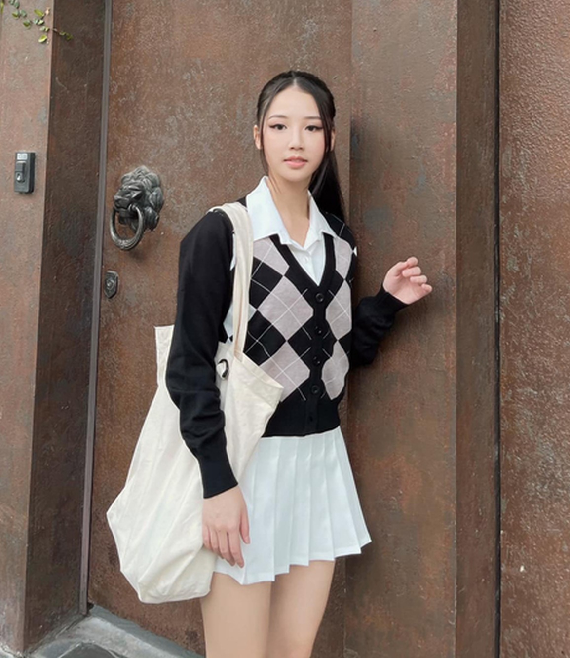 Vì sao Jennie - BlackPink có ảnh hưởng lớn tới thời trang toàn thế giới - 8 Vì sao Jennie - BlackPink có ảnh hưởng lớn tới thời trang toàn thế giới - 8
