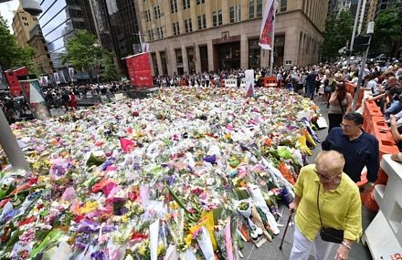 Biển hoa tưởng nhớ các con tin thiệt mạng ở Sydney