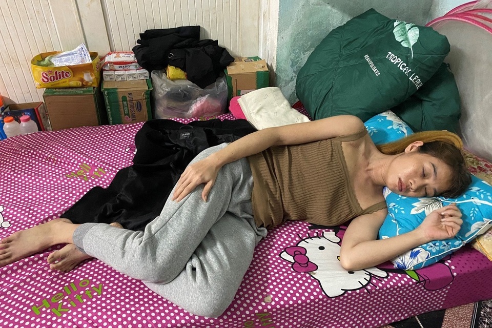 Xót xa hoàn cảnh hai người phụ nữ bệnh hiểm sống trong cơ cực - 1 Xót xa hoàn cảnh hai người phụ nữ bệnh hiểm sống trong cơ cực - 1