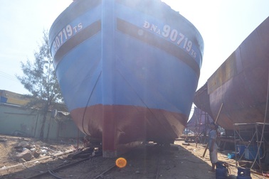 Đà Nẵng hạ thủy tàu cá đầu tiên vay vốn theo Nghị định 67