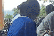 Thuốc lá điện tử bủa vây trường học, học sinh phải nhập viện vì sốc thuốc