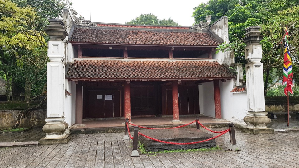 Cố đô Hoa Lư vắng lặng trong ngày chính lễ giữa đại dịch Covid-19 - 3 Cố đô Hoa Lư vắng lặng trong ngày chính lễ giữa đại dịch Covid-19 - 3