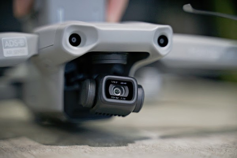 Trên tay flycam DJI Mavic Air 2, quay 4k/60p, thời gian bay 34 phút - 7 Trên tay flycam DJI Mavic Air 2, quay 4k/60p, thời gian bay 34 phút - 7