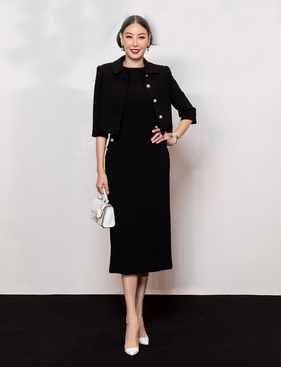 Angela Phương Trinh bất ngờ tái xuất, hứa hẹn sẽ quay lại showbiz - 4 Angela Phương Trinh bất ngờ tái xuất, hứa hẹn sẽ quay lại showbiz - 4