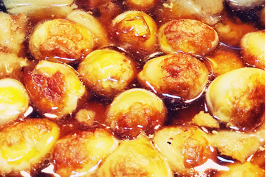 Trứng cút kho nước dừa, ngũ vị hương