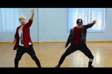 Quang Đăng và bài nhảy ngẫu hứng "Về quê ăn Tết (Justa Tee - Big Daddy).