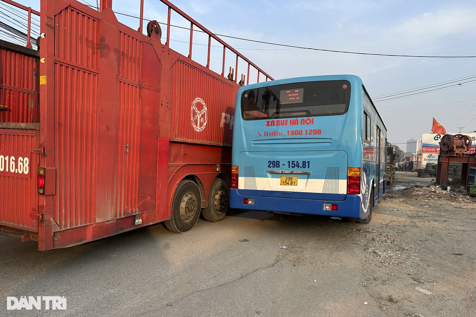 Hiện trạng quá tải của đường tỉnh 70 đoạn Hà Đông - Văn Điển - 8 Hiện trạng quá tải của đường tỉnh 70 đoạn Hà Đông - Văn Điển - 8