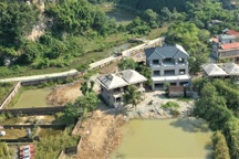 Xây nhà trái phép xâm hại di sản thế giới Tràng An