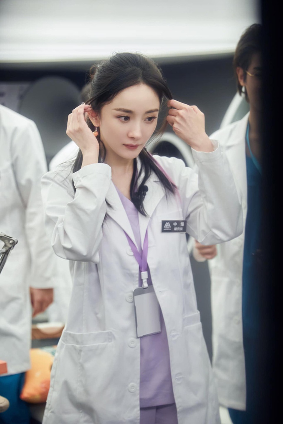 Chuyện tình ngọt ngào với “phi công trẻ” khiến Dương Mịch ngày càng trẻ đẹp - 10 Chuyện tình ngọt ngào với “phi công trẻ” khiến Dương Mịch ngày càng trẻ đẹp - 10