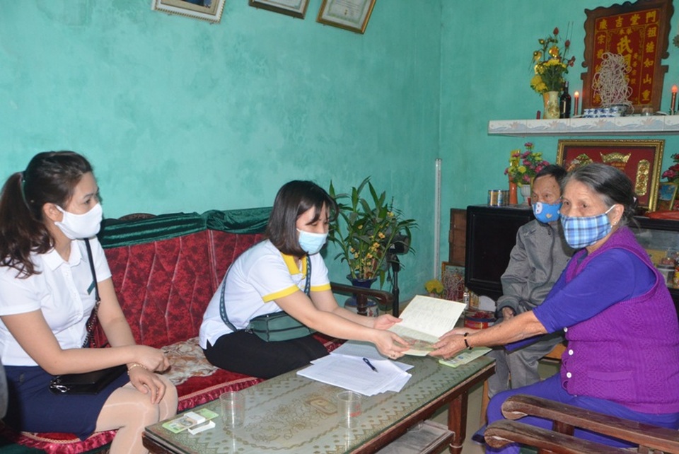 Móng Cái dừng giao dịch hành chính, đơn vị nợ BHXH vội vã trích nộp - 1 Móng Cái dừng giao dịch hành chính, đơn vị nợ BHXH vội vã trích nộp - 1
