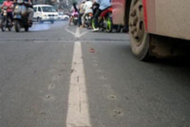 Vụ “chông” bulông: Đình chỉ chức vụ chỉ huy trưởng công trình