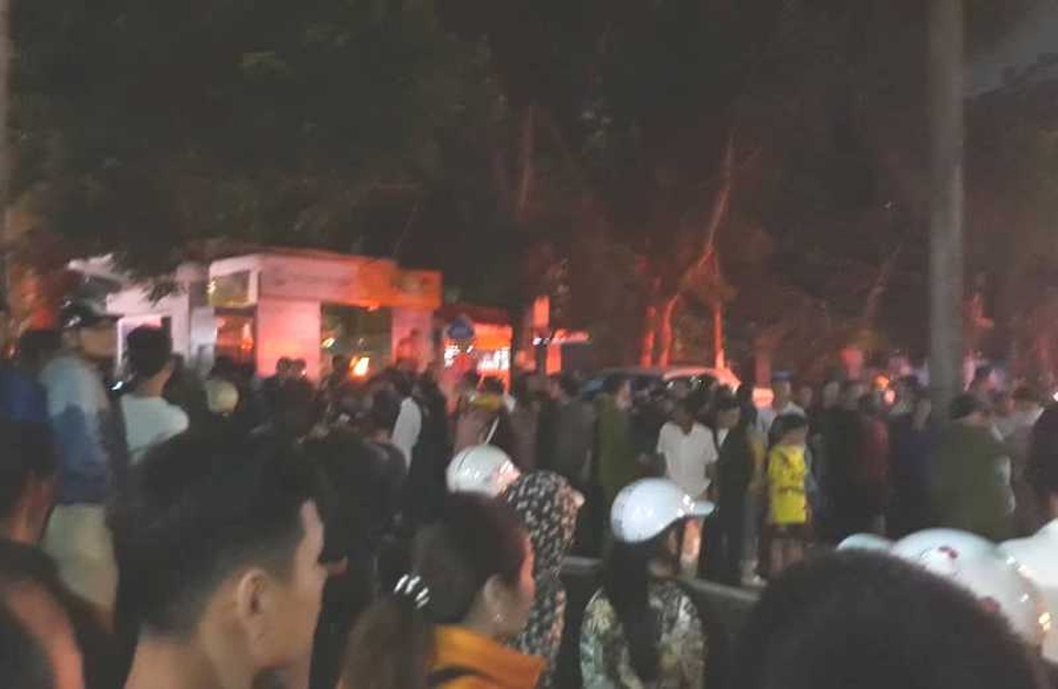 Cháy lớn tại tòa nhà dầu khí, xác định 1 người tử vong, nhiều người trọng thương - 4 Cháy lớn tại tòa nhà dầu khí, xác định 1 người tử vong, nhiều người trọng thương - 4