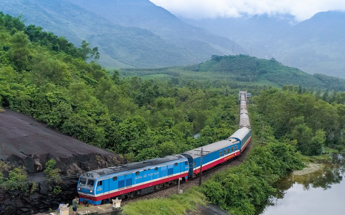 tàu khách Thống Nhất